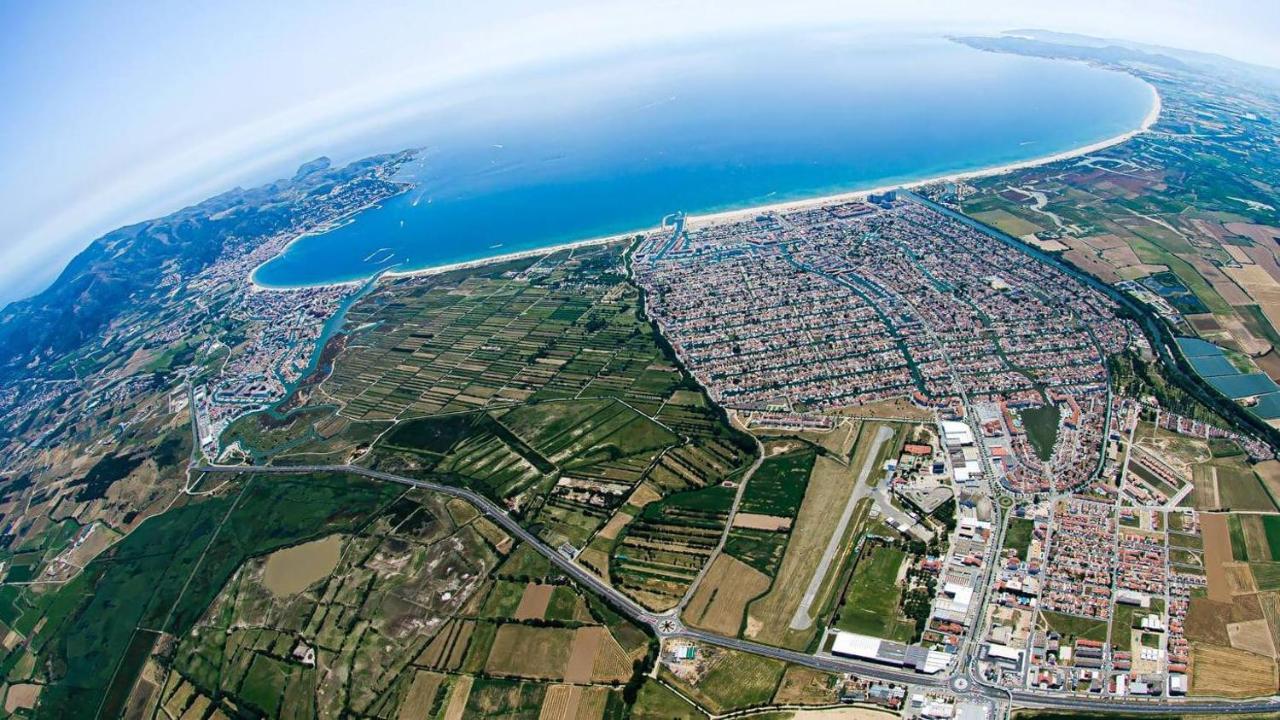 Costa Brava Acollidor Apartament Amb Gran Terrassa Per A 3 Persones Castello  D'Empuries Exteriér fotografie